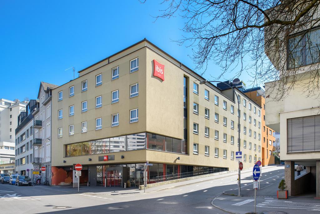 Hotel Ibis Брегенц Екстериор снимка