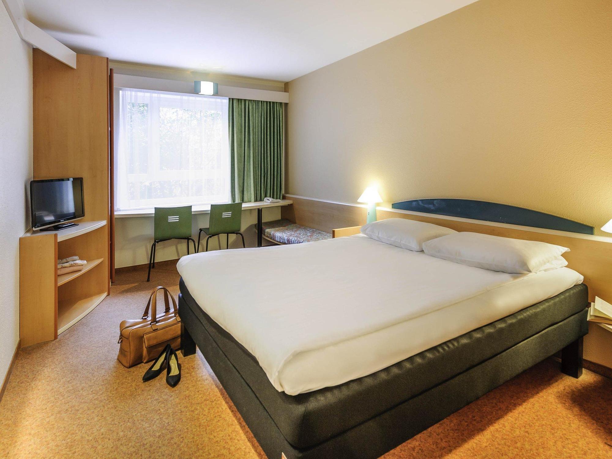 Hotel Ibis Брегенц Екстериор снимка